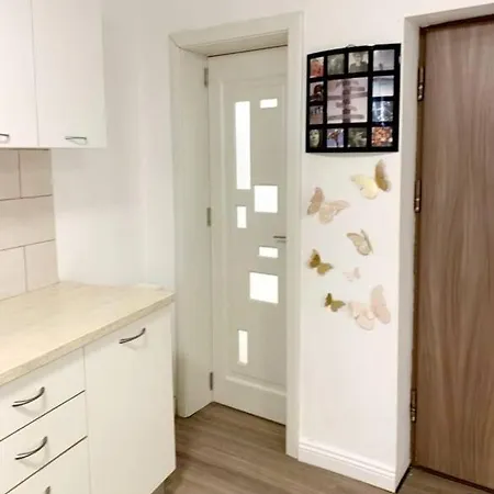 Flat Lägenhet